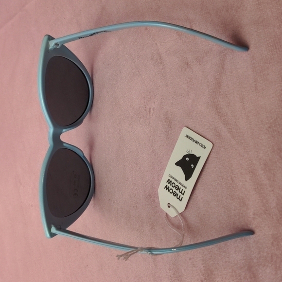 Petals and Peacocks Light Blue Cat Eyes Sunglasses - Picture 4 of 5